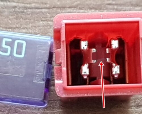 What Does a Blown 50 Amp Fuse Look Like?